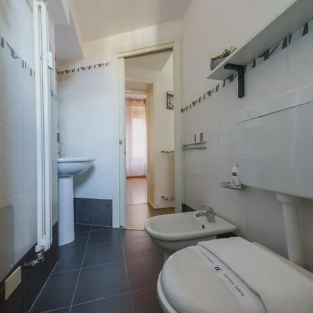 In The Center Of Tatil Evi Bolonya