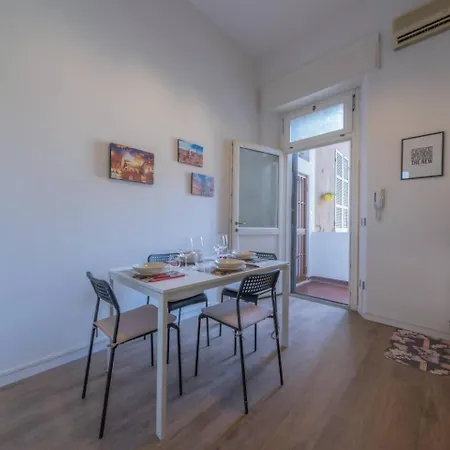In The Center Of By Synergy Up To 4 Guests